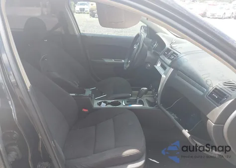 2011 Ford Fusion Hybrid z USA, uszkodzony, nr VIN 3FADP0L37BR307841